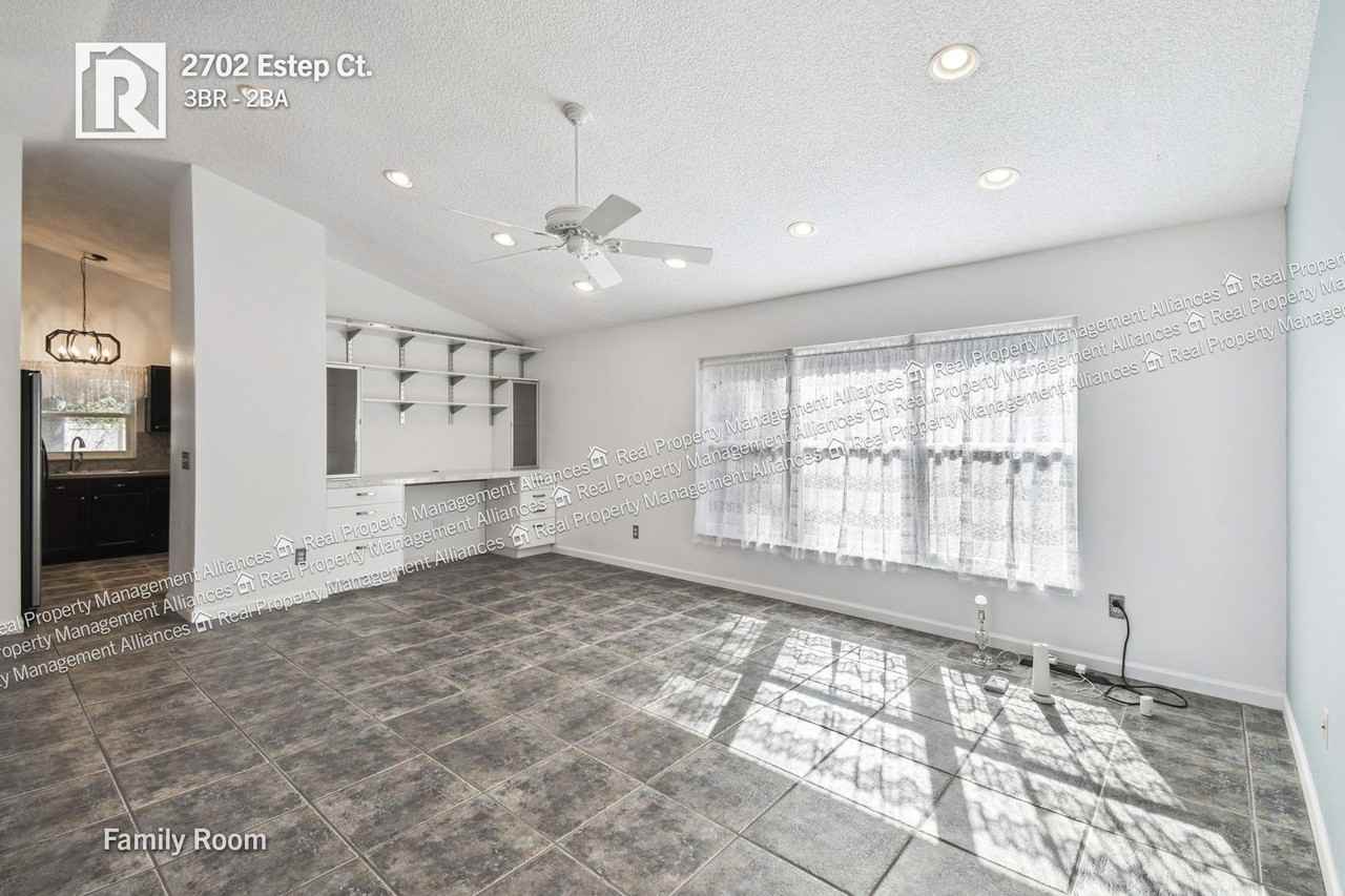 2702 Estep Ct - Photo 3 of 27