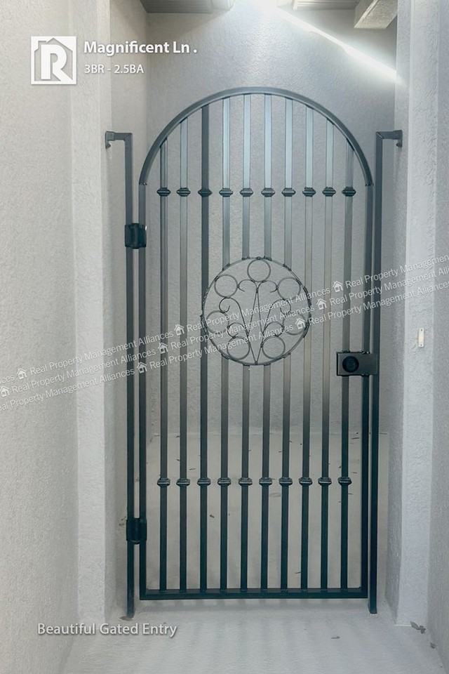 8544 Magnificent Ln - Photo 2 of 26