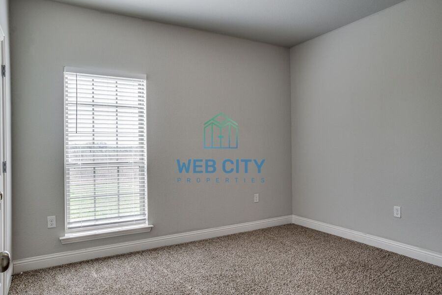 1101 Grindstone Rd #112 - Photo 7 of 12