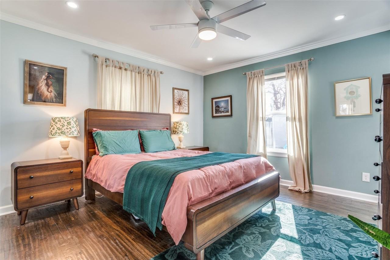 1718 Berkley Ave - Photo 5 of 11