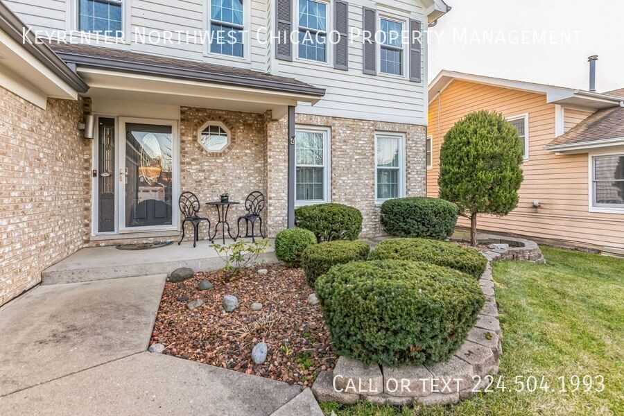 324 Chesapeake Ln - Photo 2 of 42