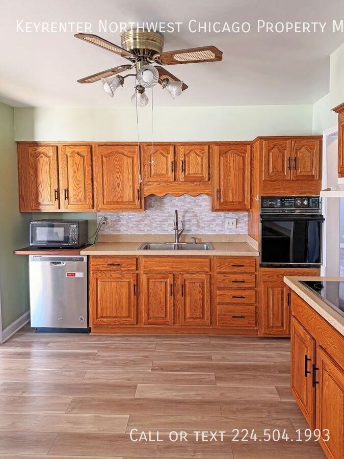 66 Ridgewood Rd - Photo 2 of 20