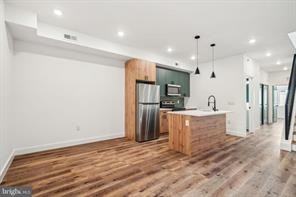 2630 N 11th St #C - Photo 4 of 12