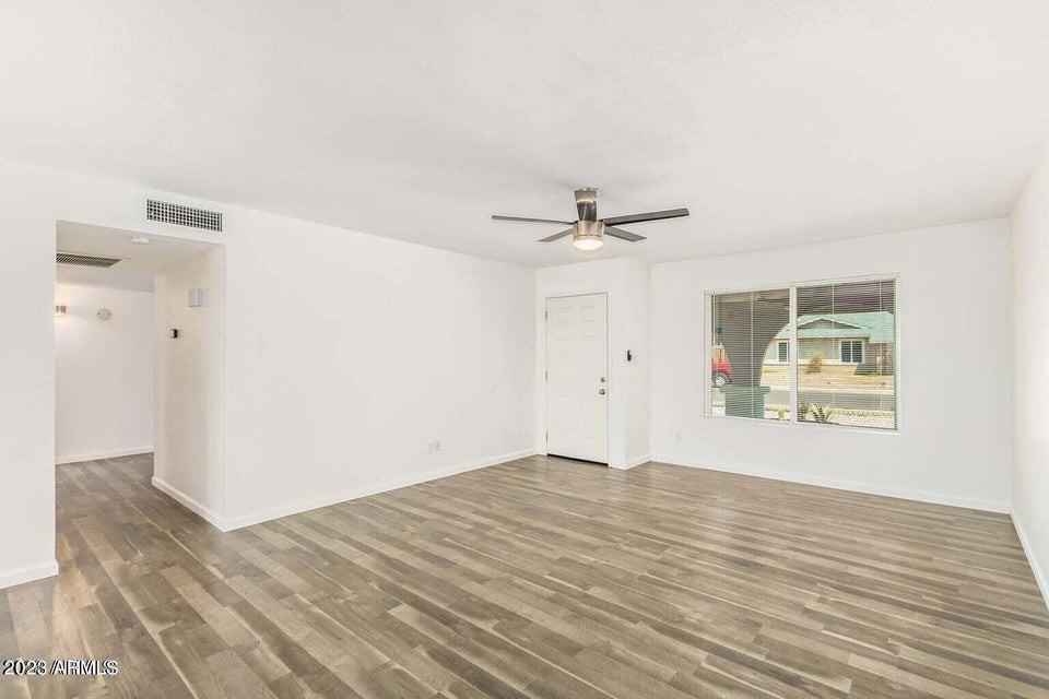 5449 West Sierra Street - Photo 5 of 19