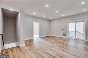 1436 Parrish St #B - Photo 5 of 17