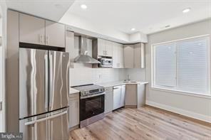 1436 Parrish St #D - Photo 3 of 22