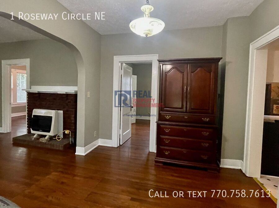 1 Roseway Cir Ne - Photo 5 of 9