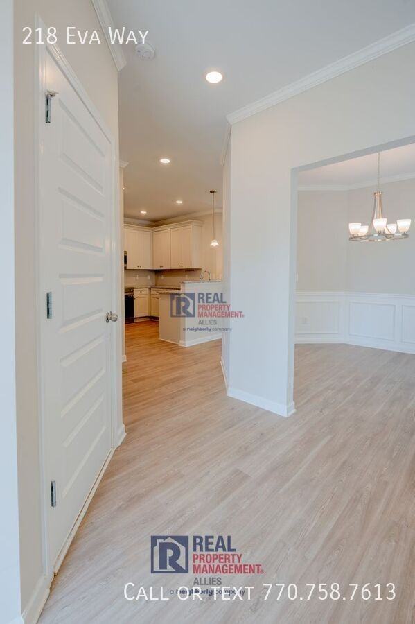 218 Eva Way Ne - Photo 7 of 21