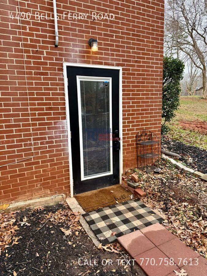 4490 Bells Ferry Rd Nw - Photo 3 of 10