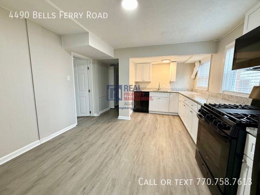 4490 Bells Ferry Rd Nw - Photo 4 of 10