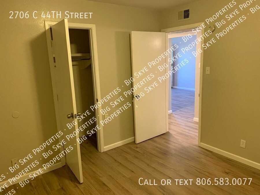 2706 44th St - Photo 4 of 13