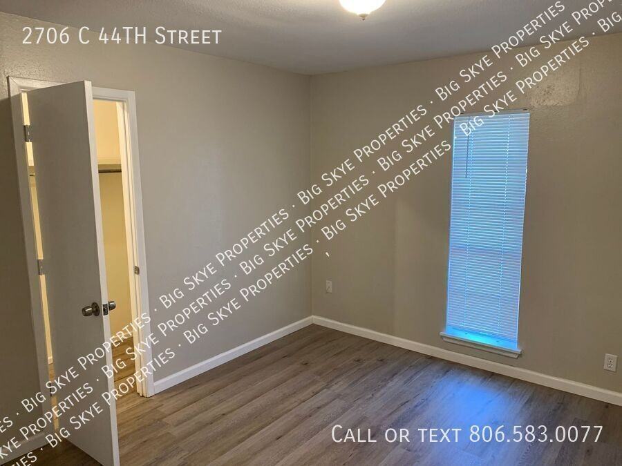 2706 44th St - Photo 5 of 13