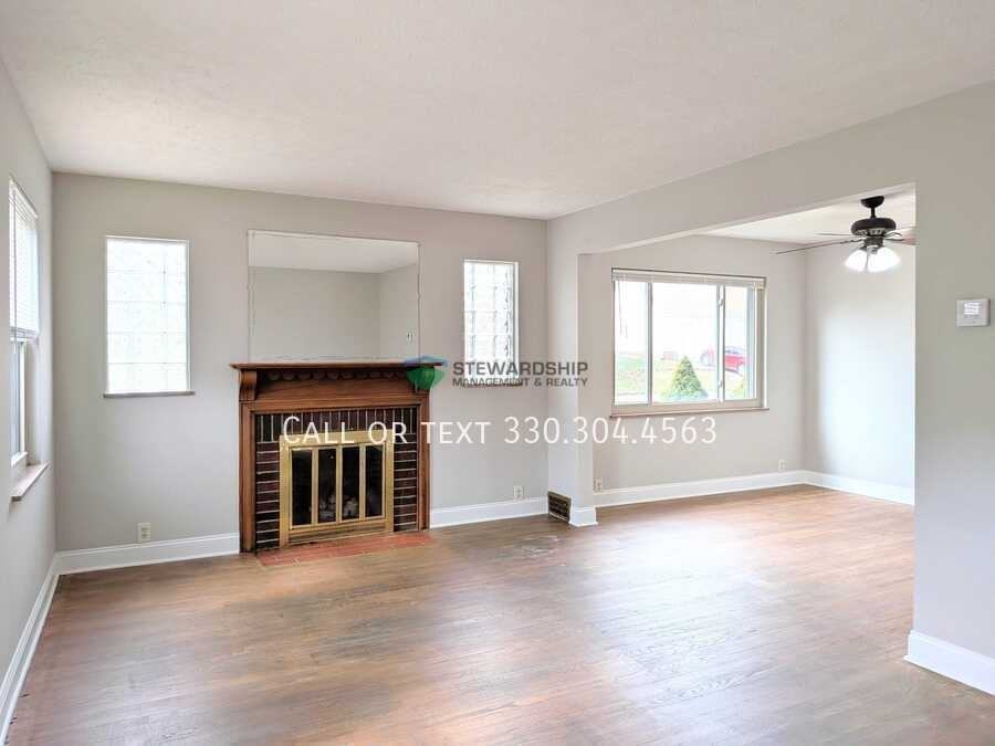 1303 23rd St Ne - Photo 2 of 22