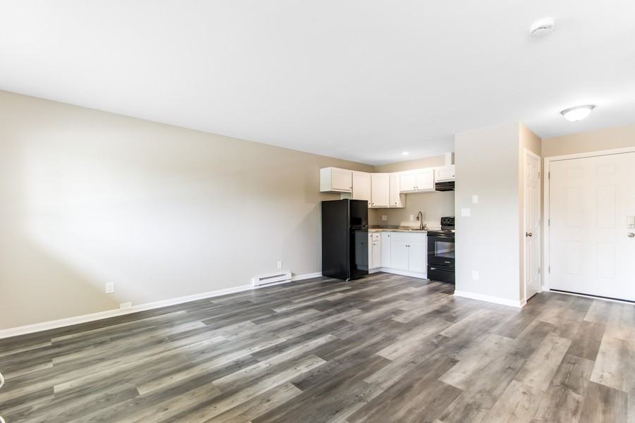 1645 Highland Dr #5 - Photo 6 of 10