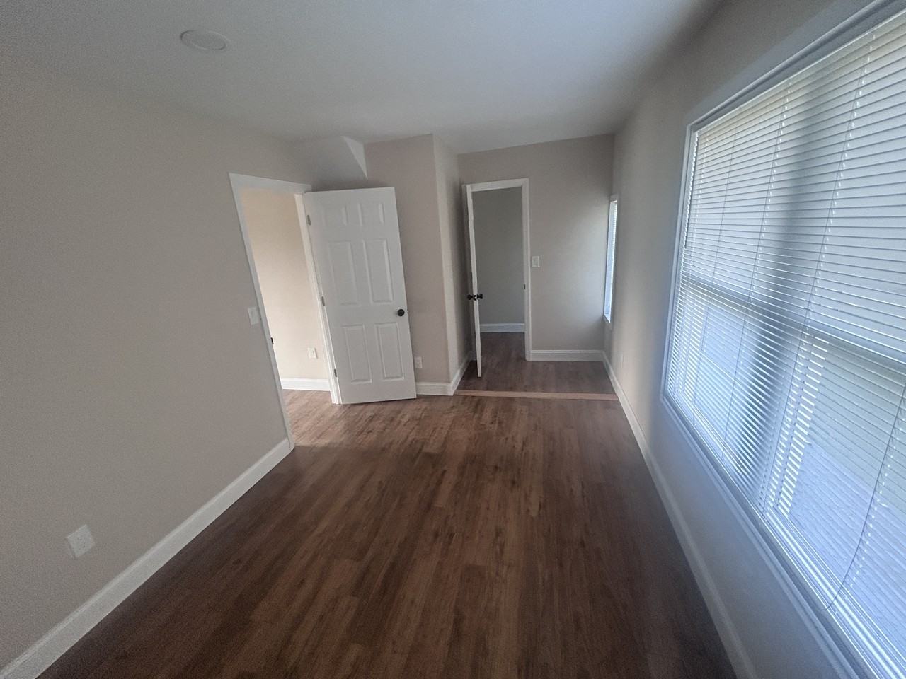 60 Lynbrook Drive - Photo 7 of 9