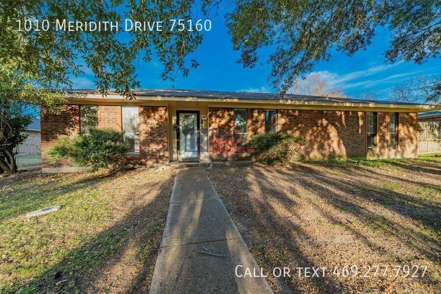 1010 Meridith Dr - Photo 2 of 31