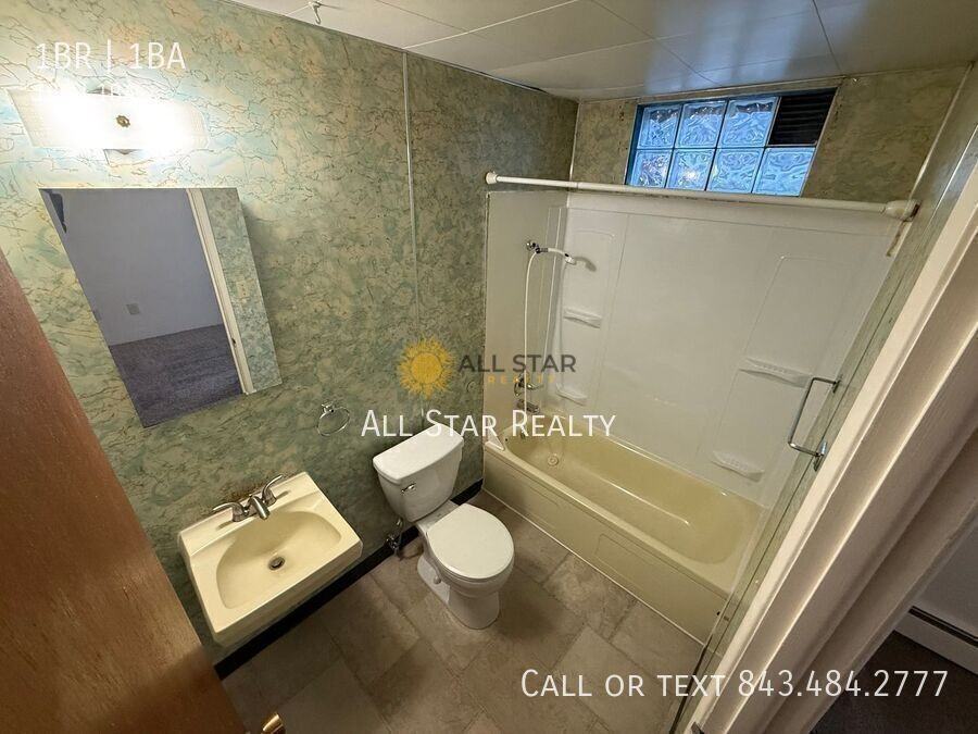 433 E Dowling Rd #2 - Photo 3 of 9