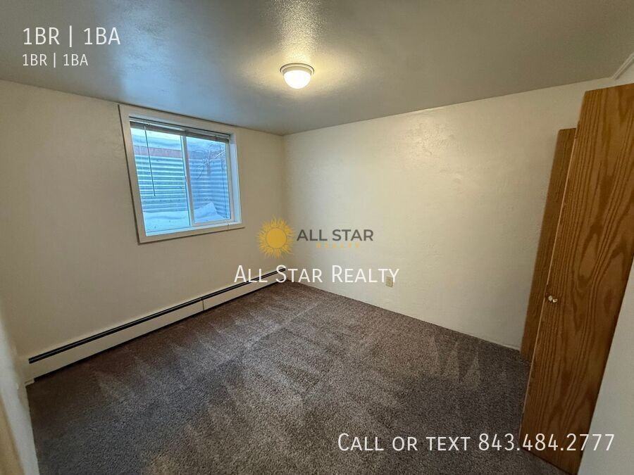 433 E Dowling Rd #2 - Photo 5 of 9