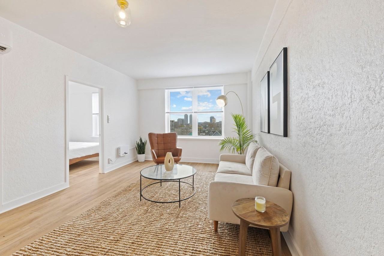 26 E 14th St #211 - Photo 2 of 24