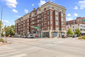 featured image of 111 E 16th St