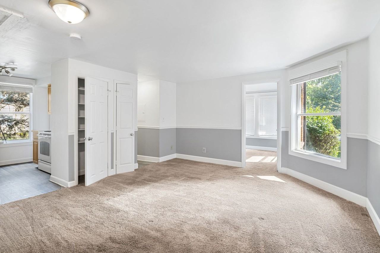 Balsam Avenue Apartments: The Villages - Photo 4 of 5