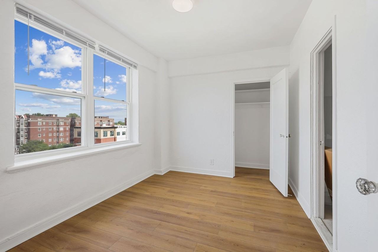 26 E 14th St #B1 - Photo 4 of 15