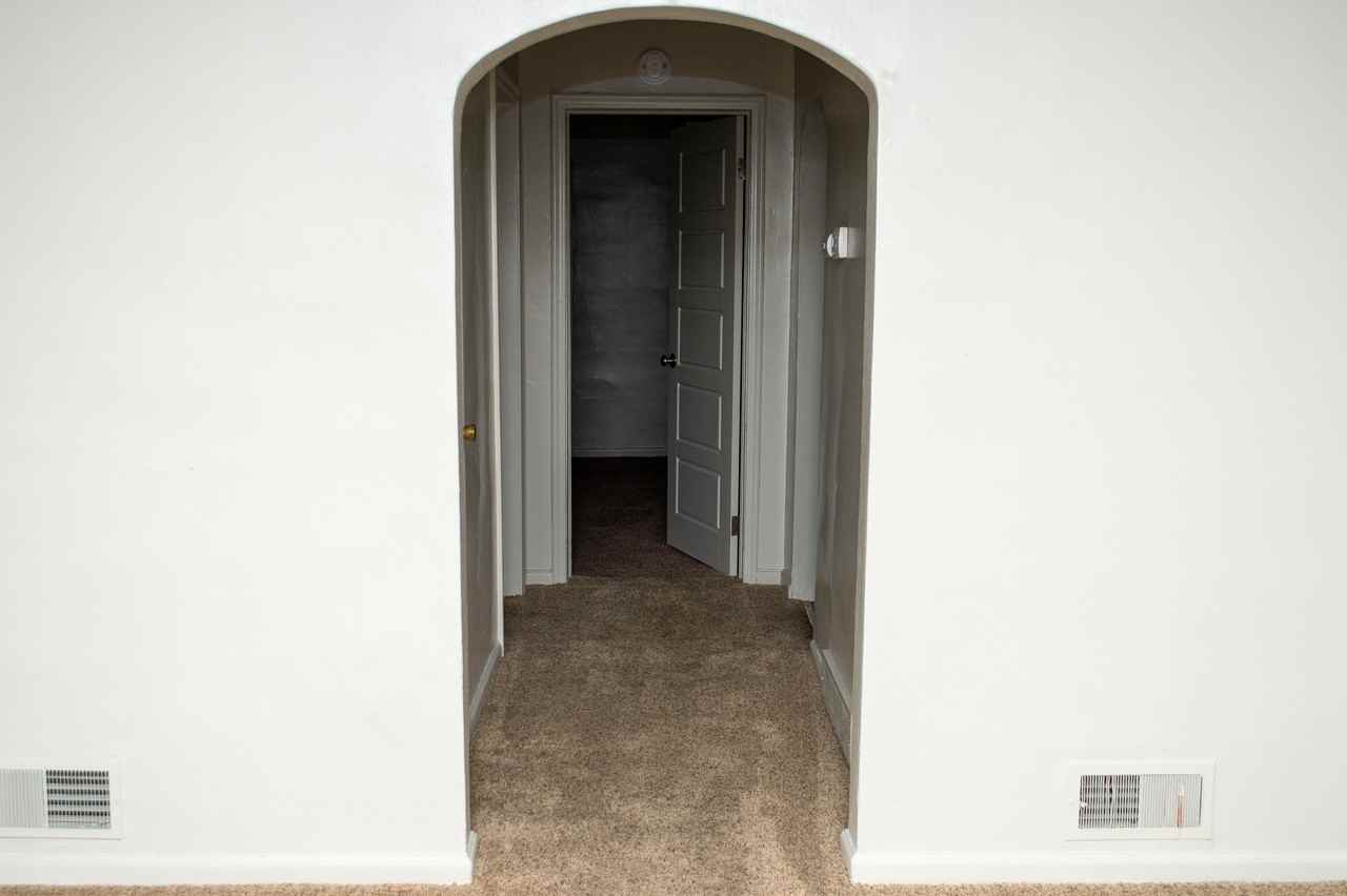 701 E 200 N - Photo 7 of 10