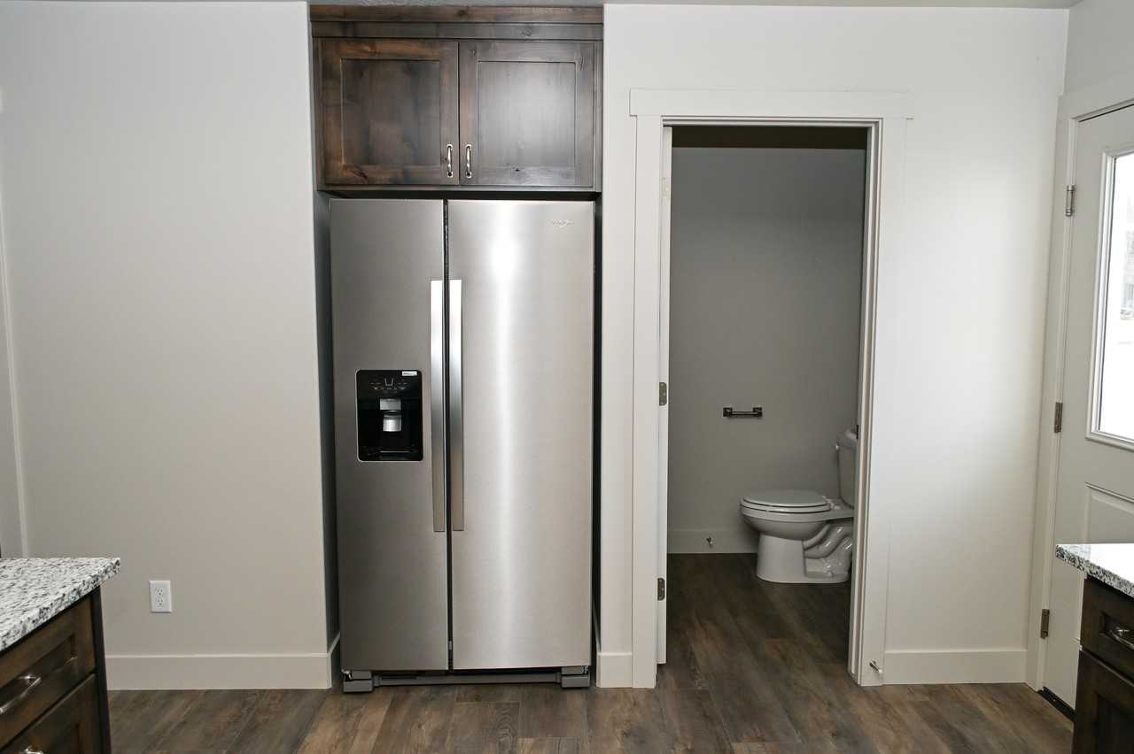 2762 W 450 N - Photo 4 of 20