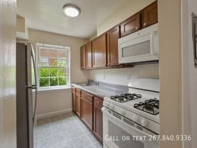 22 Danbury St Se #3 - Photo 1 of 1