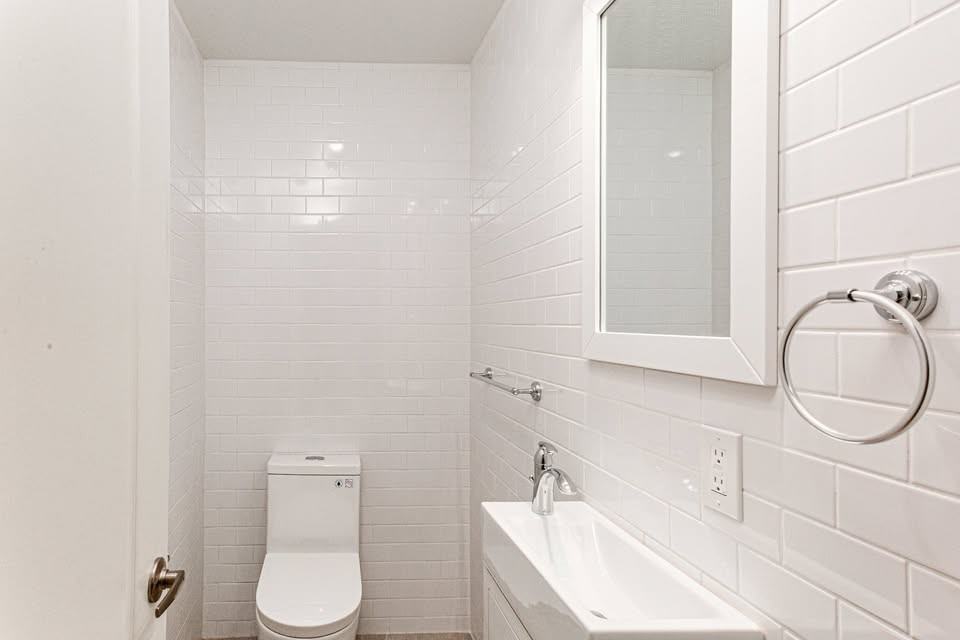 15 McDonald Avenue #4 - Photo 7 of 13