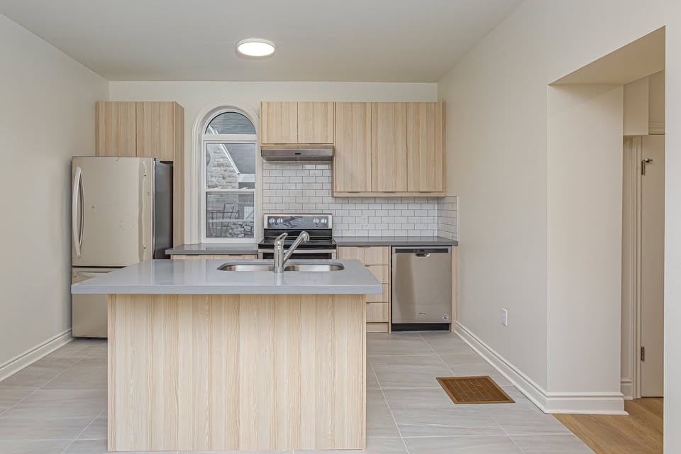 15 McDonald Avenue #4 - Photo 3 of 13