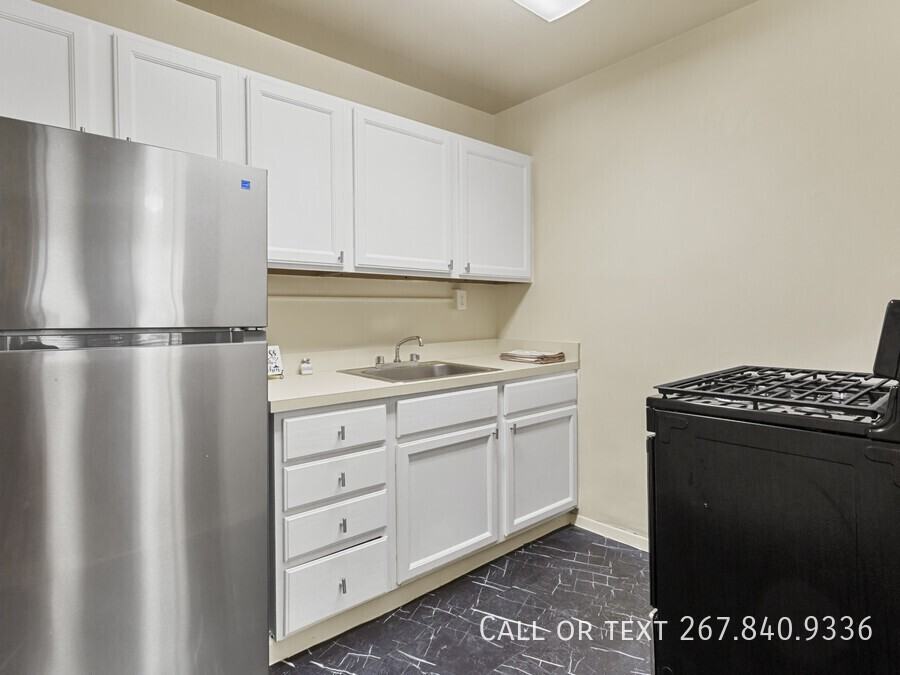 4020 Livingston Rd Se #201 - Photo 5 of 8