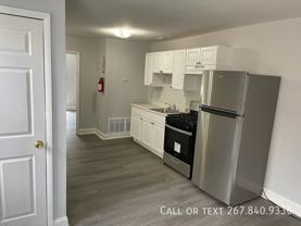 1004 S 52nd St #6-2R - Photo 1 of 1
