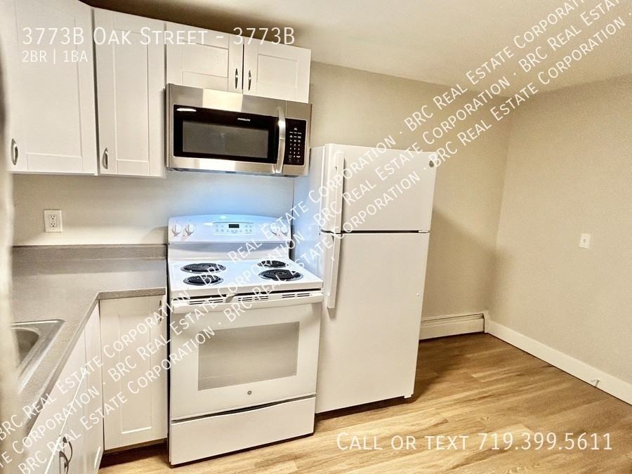 3773B Oak St #3773B - Photo 6 of 15