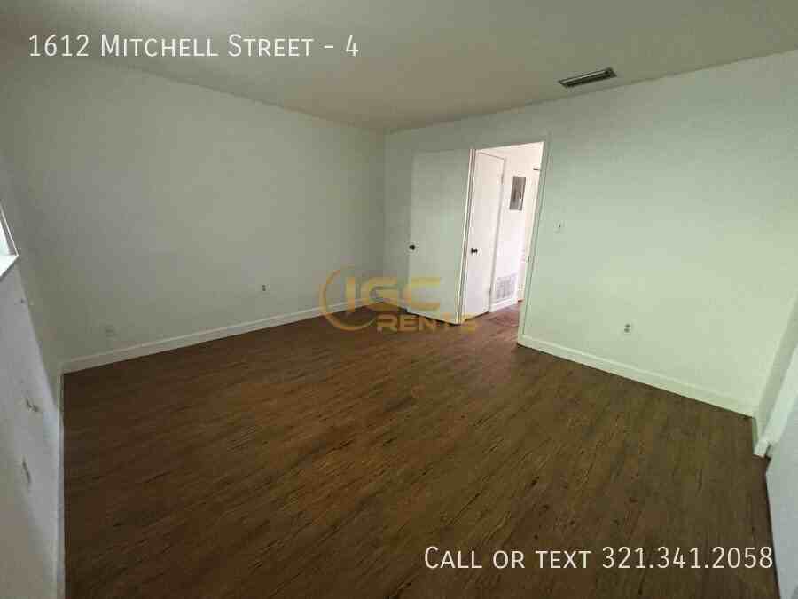 1612 Mitchell St #4 - Photo 7 of 9