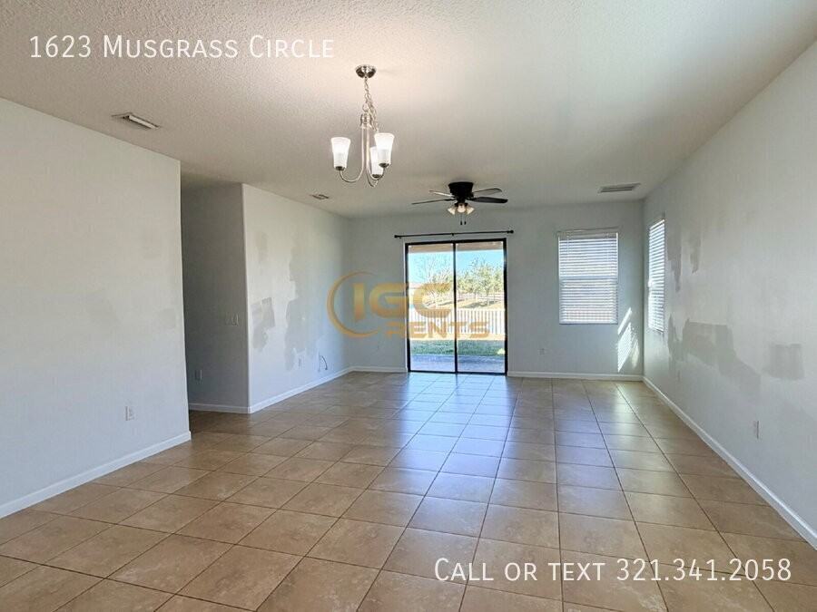 1623 Musgrass Cir - Photo 5 of 27
