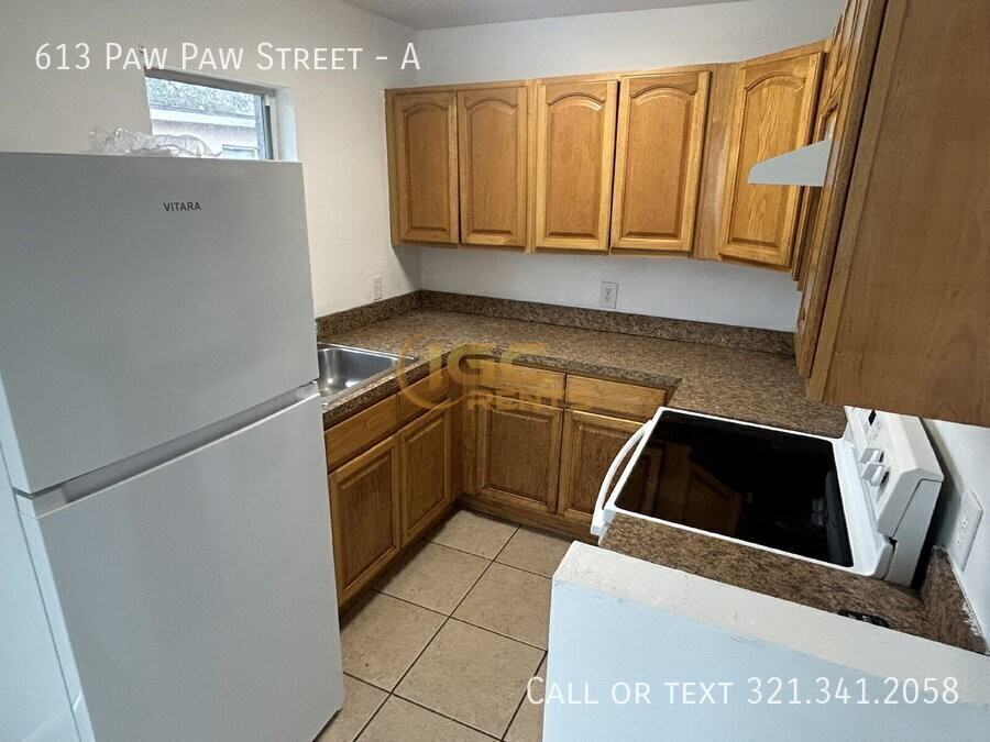 613 Paw Paw St #A - Photo 6 of 11