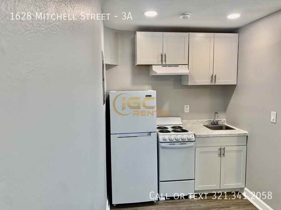 1628 Mitchell St #3A - Photo 2 of 6