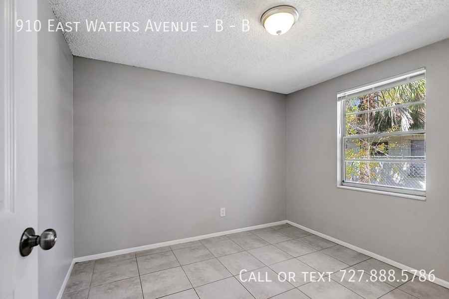 910 E Waters Ave #B - Photo 7 of 45