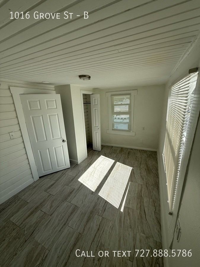 1016 Grove St #B - Photo 2 of 50