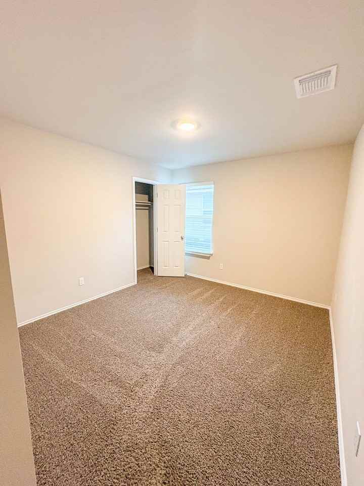 8713 Cantera Ridge Rd - Photo 6 of 16