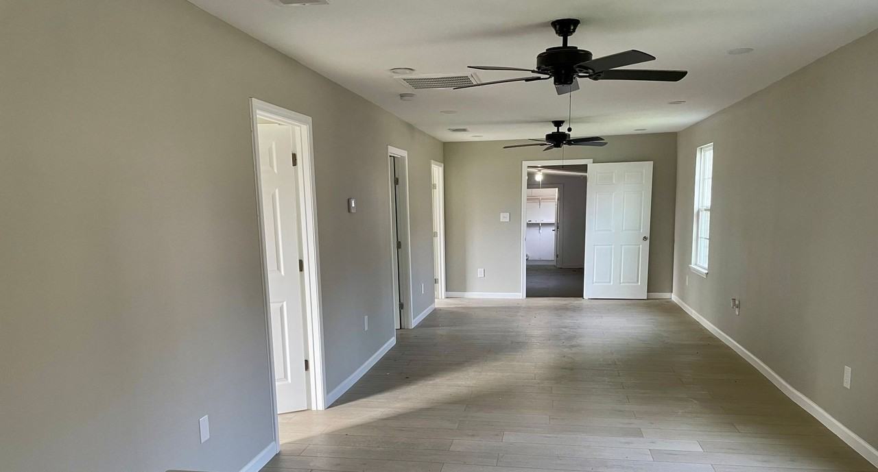 503 Hill St - Photo 3 of 12