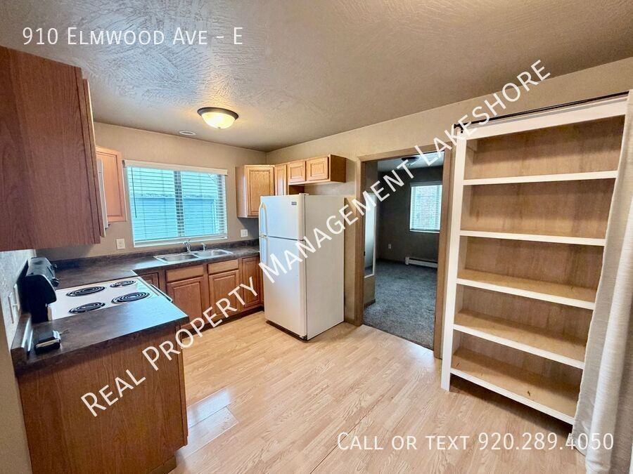 910 Elmwood Ave #E - Photo 4 of 12