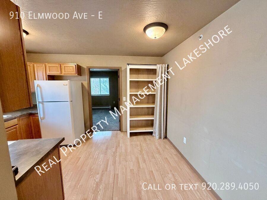 910 Elmwood Ave #E - Photo 6 of 12