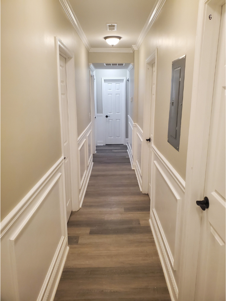17 West Talbott Street-2F Available $600 #2F - Photo 2 of 11