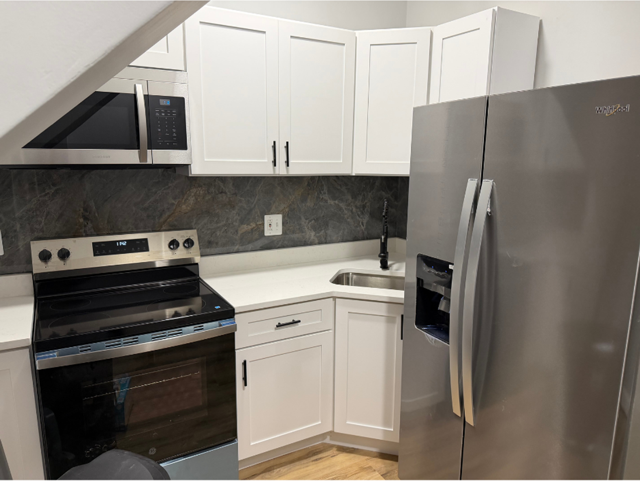 3113 Presbury St - Photo 5 of 9