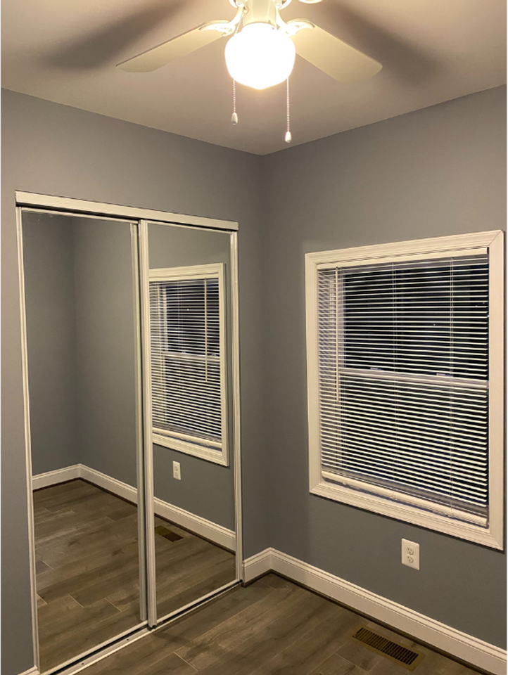 6504 Armstrong Ave - Photo 7 of 34