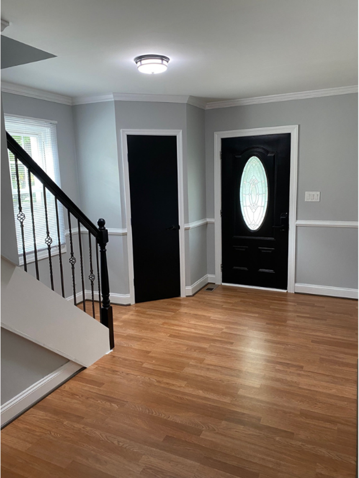 4319 Kenwood Ave - Photo 7 of 29