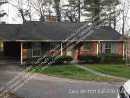 featured image of 1430 Ridgecrest Dr