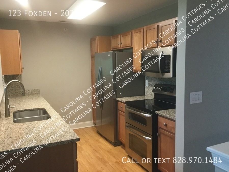 123 Foxden Dr #203 - Photo 4 of 18